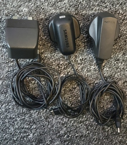 Old phone charger bundle - old,